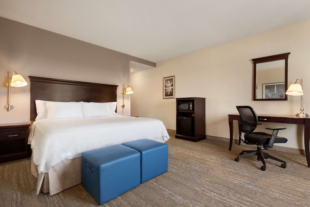 Hampton Inn & Suites Washington Dulles International Airport - photo 15