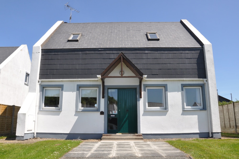 Glenbeg Point pet-friendly hotel Courtown