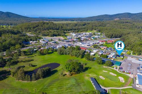 Kew Golf Shack — hotel in Kew