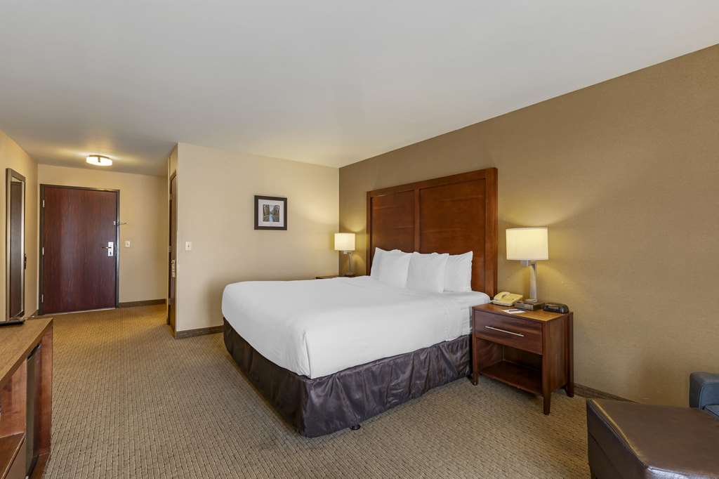 Comfort Inn & Suites Gillette near Campbell Medical Center - photo 15
