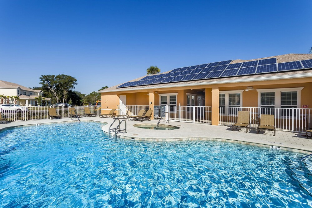 Serenity by VHC Hospitality - photo 18