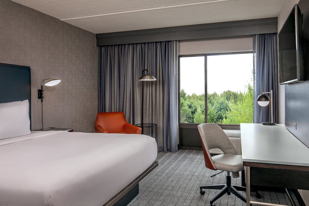 Courtyard by Marriott Boston Marlborough - photo 11