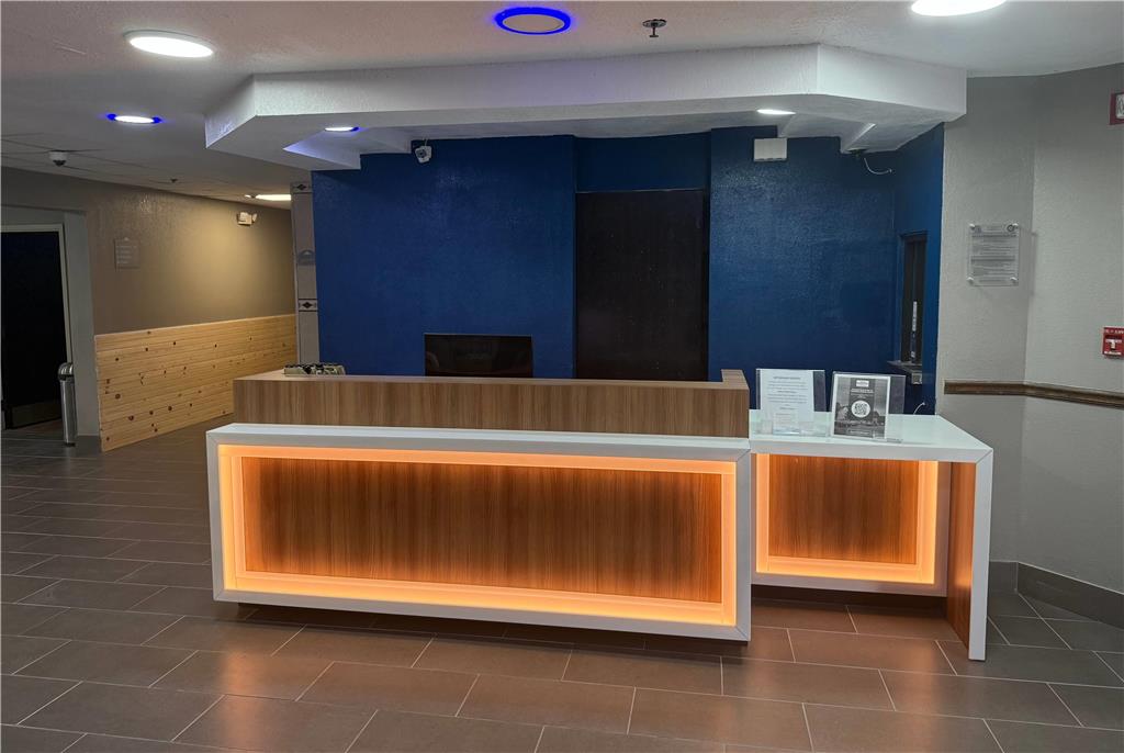 Microtel Inn by Wyndham Atlanta Airport - photo 7