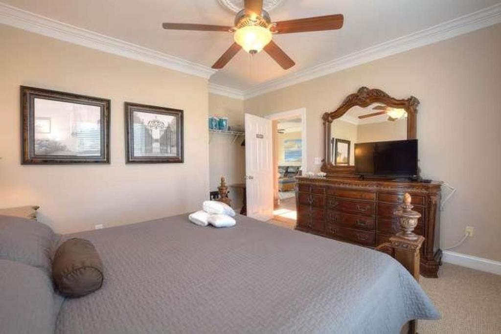 Serenity Sands Beach Retreat - photo 17
