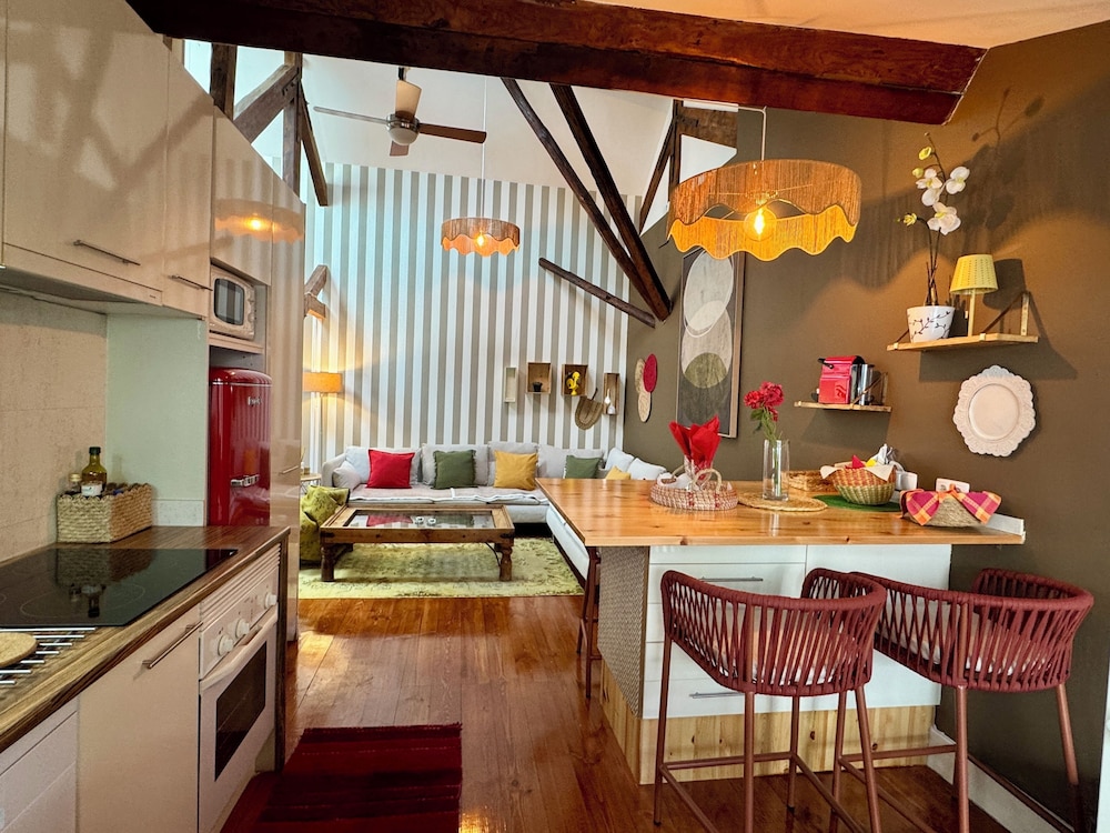 Studios with Mezzanine Rua da Moeda — 4-Star Luxury Hotel in Lisbon, Portugal