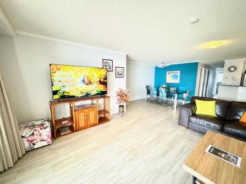 Serene 3BR Beachfront Retreat Relax & Reconnect — Marcoola — photo 2