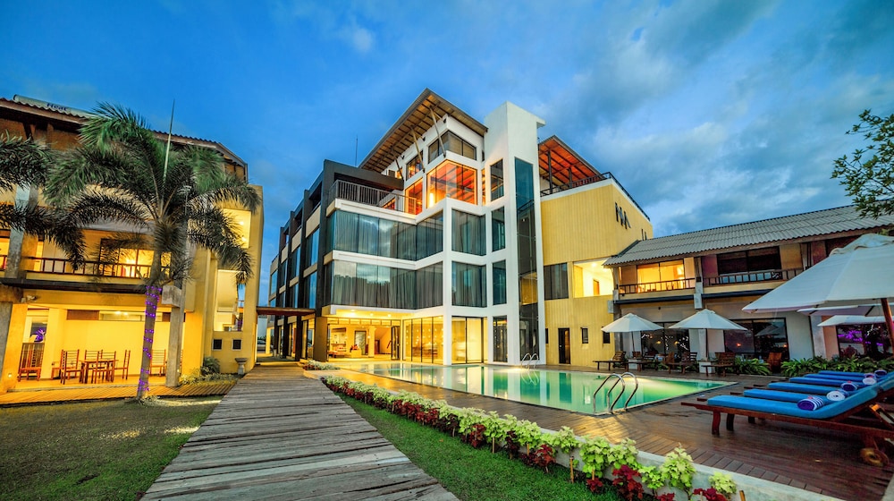 Amagi Aria in Negombo, Sri Lanka