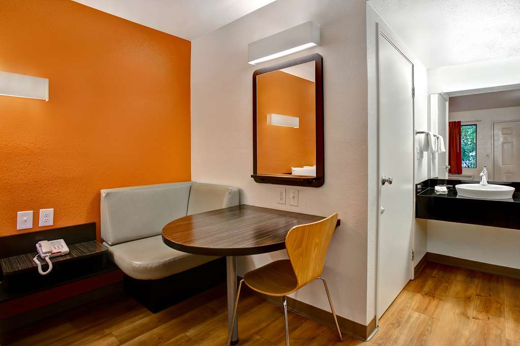 Motel 6 Sunnyvale CA North - photo 7