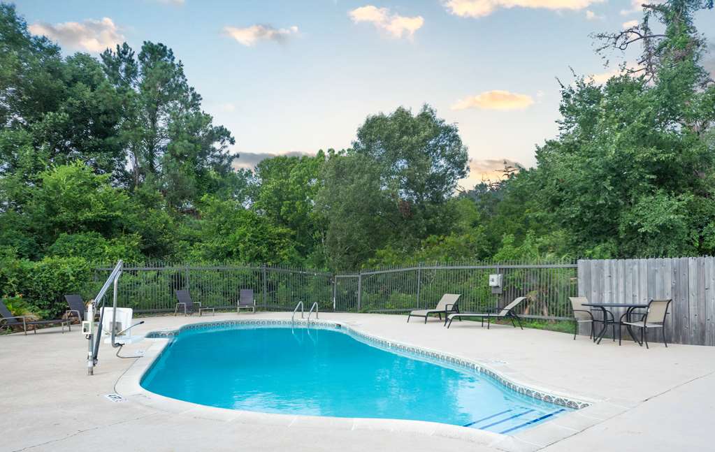 Motel 6 Livingston TX - photo 2