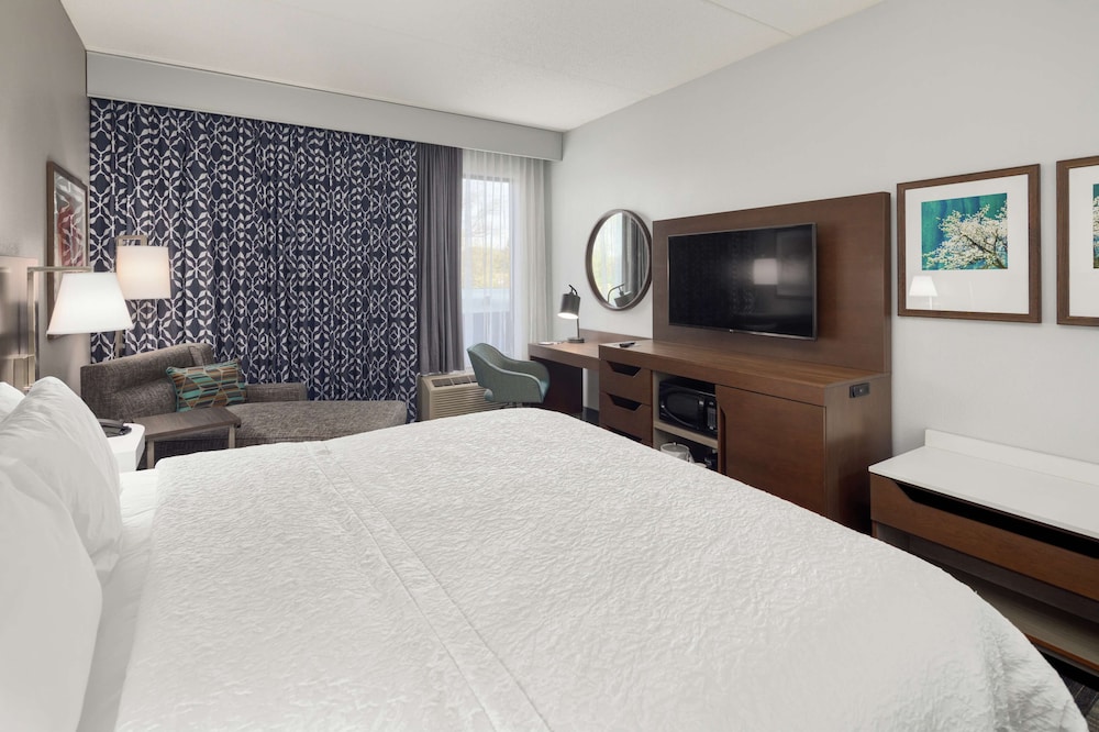 Hampton Inn Louisville Northeast - photo 11