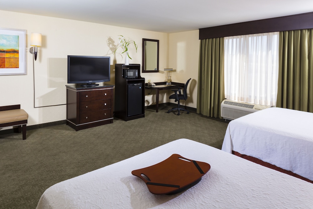 Hampton Inn & Suites Las Vegas South - photo 7