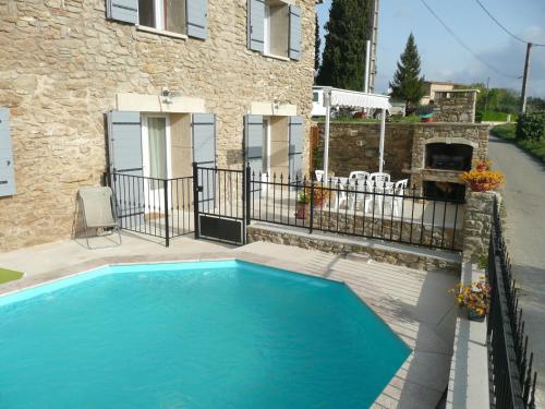 Gite Du Serre De Boudre — 4-Star Luxury Hotel in Avignon, France