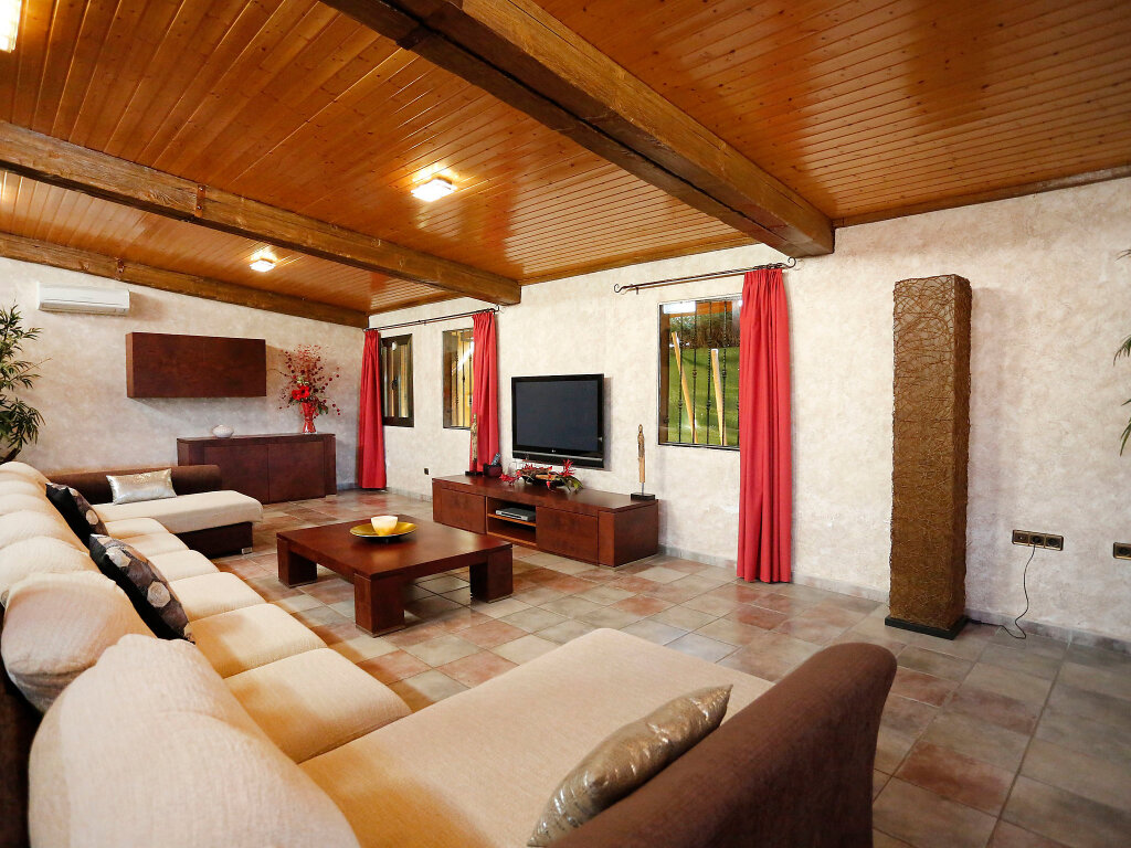 Holiday Home L'Aldea — 4-Star Luxury Hotel in Amposta, Spain