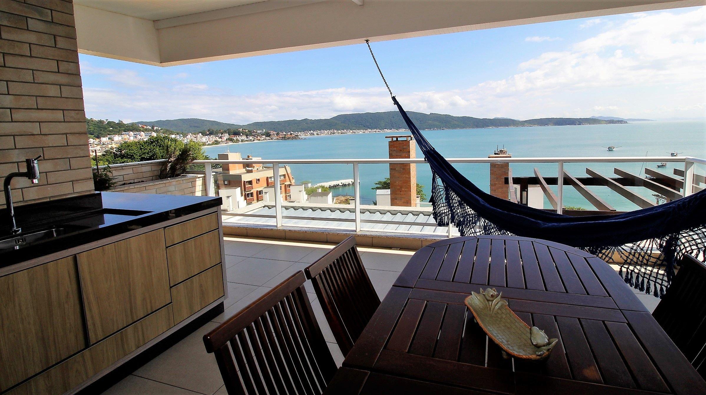 1080 Apartamento com vista para o mar em Bombinhas