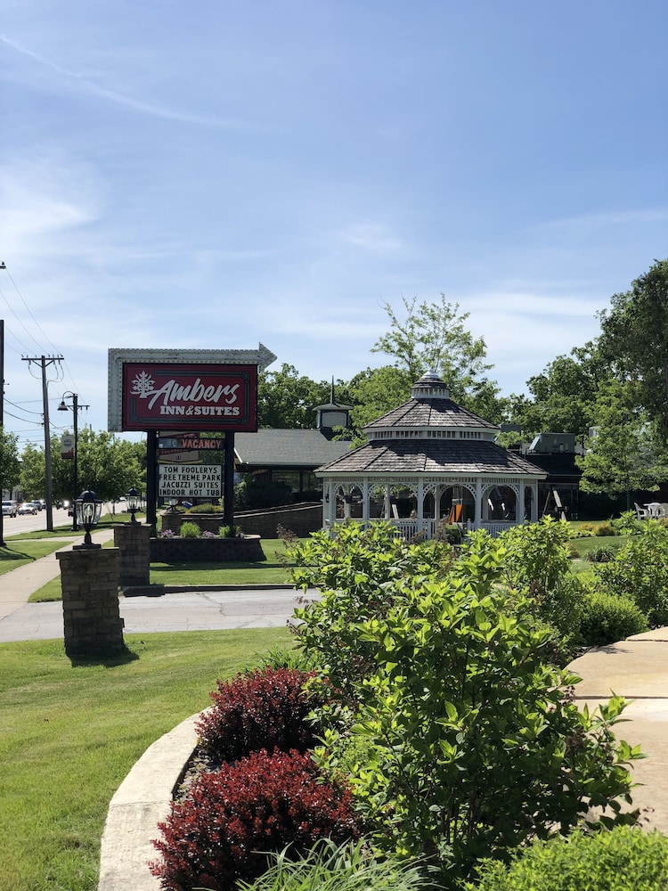 Amber's Inn & Suites - photo 54