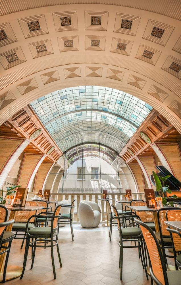 מזון ומשקאות