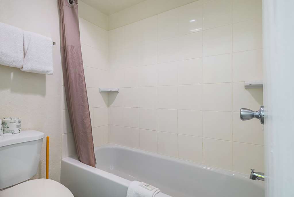 Studio 6 Extended Stay Greensboro NC - photo 16