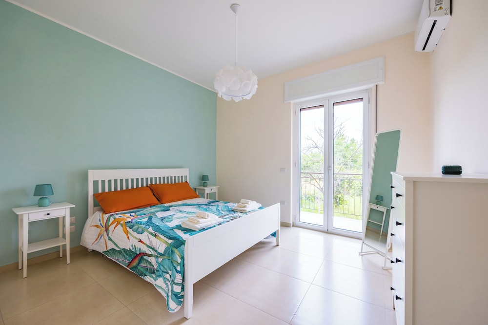 Domus Capodimonte flat by Napoliapartments — 4-Star Luxury Hotel in Naples, Italy