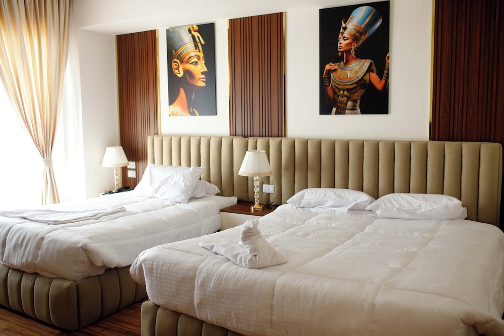 Pyramids sunshine view - carbon neutral hotel in Giza