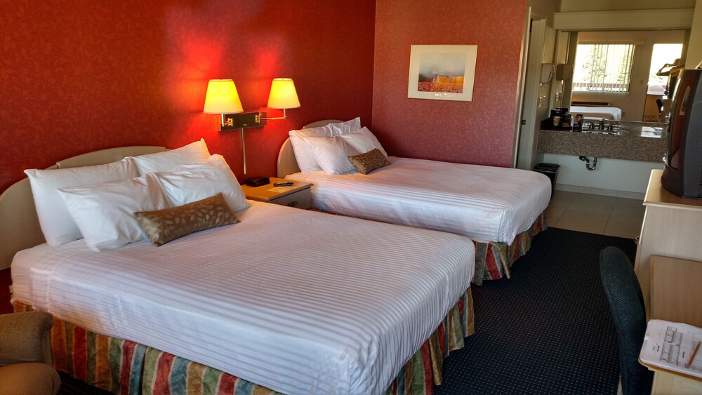 Lewis River Inn - photo 13