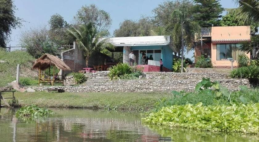 Baan Din Baramee Resort in Kamphaeng Phet, Thailand