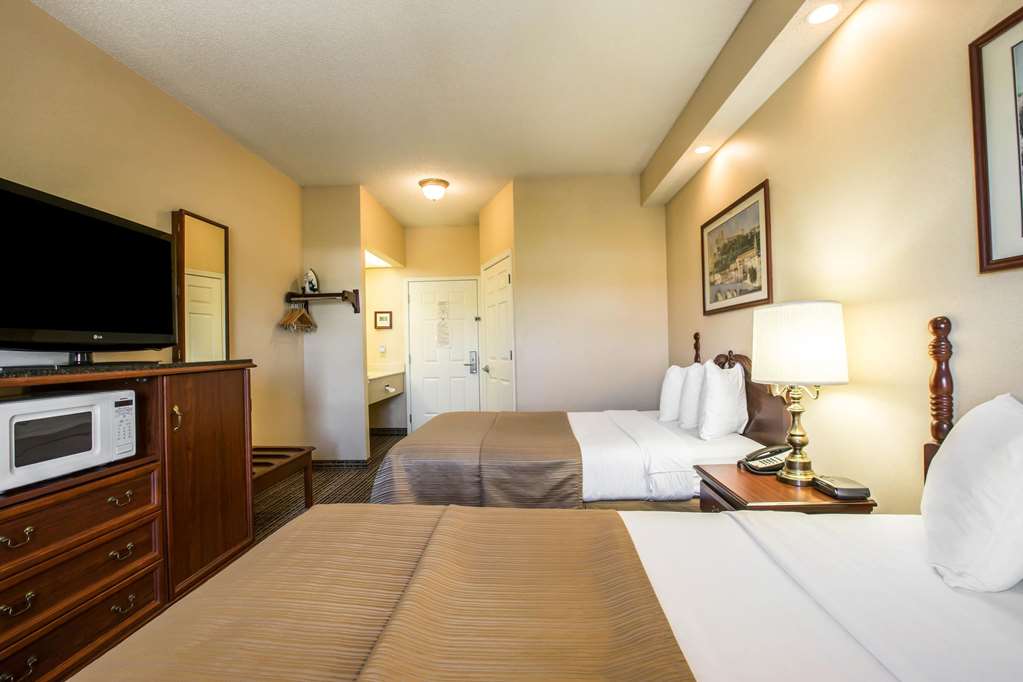 Quality Inn Greeneville Tusculum - photo 11