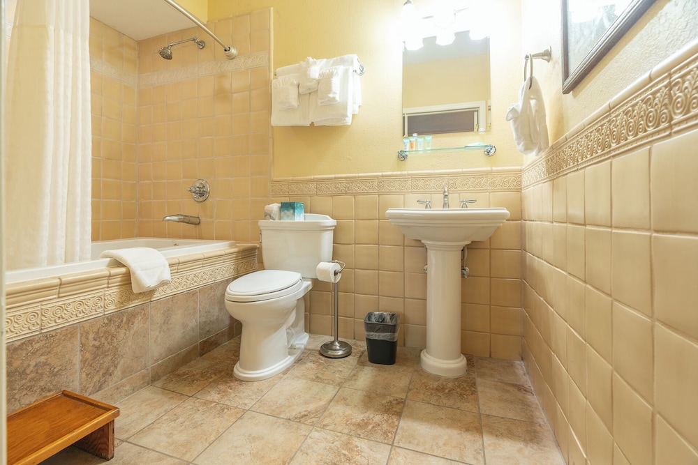 Ridgeway Inn - photo 79