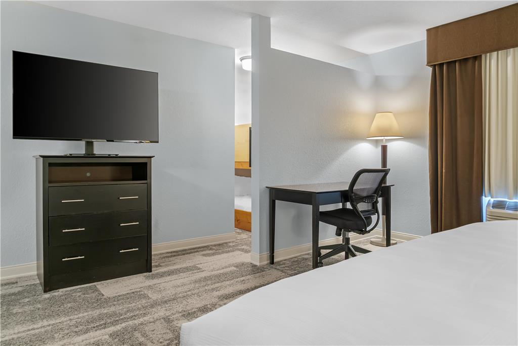 Best Western Lakewinds - photo 17