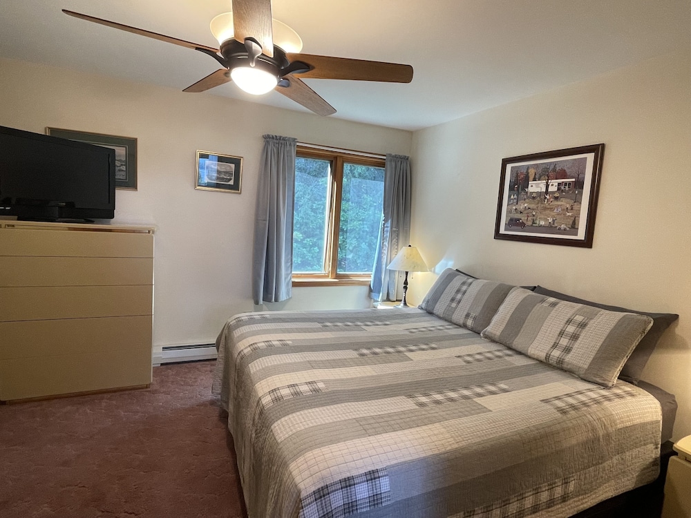 Hill View Motel and Cottages - photo 17