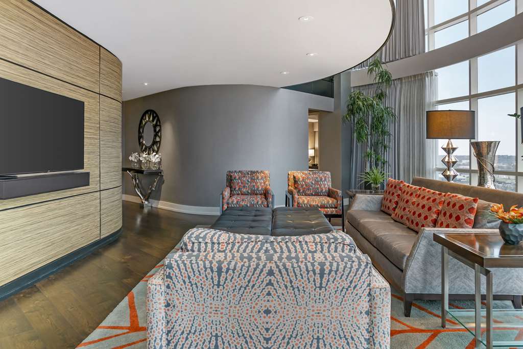 Radisson Plaza Hotel at Kalamazoo Center - photo 75