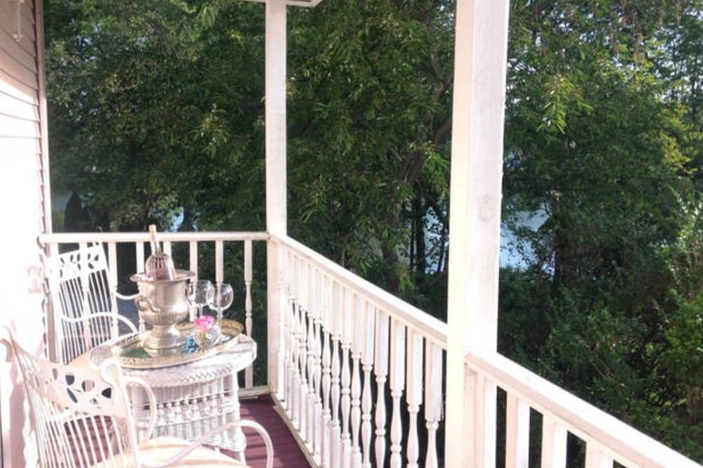 Walden on the Pond Hotel - photo 32