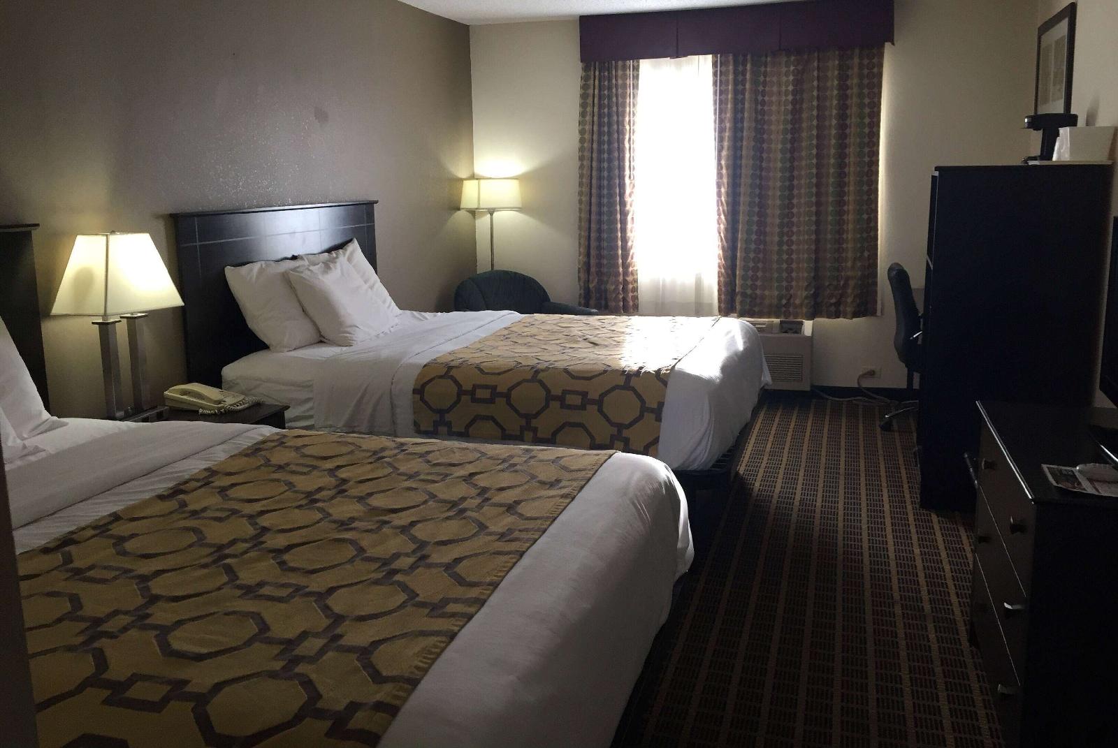 Baymont by Wyndham Harvard - photo 11