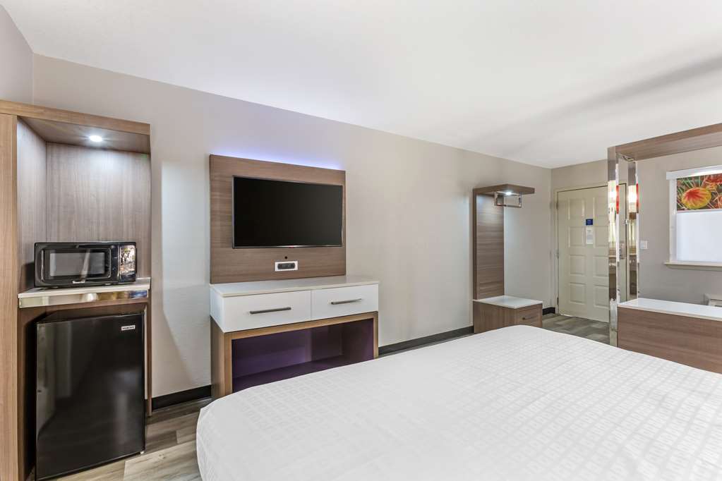 Best Western Sunland Park Inn - photo 20