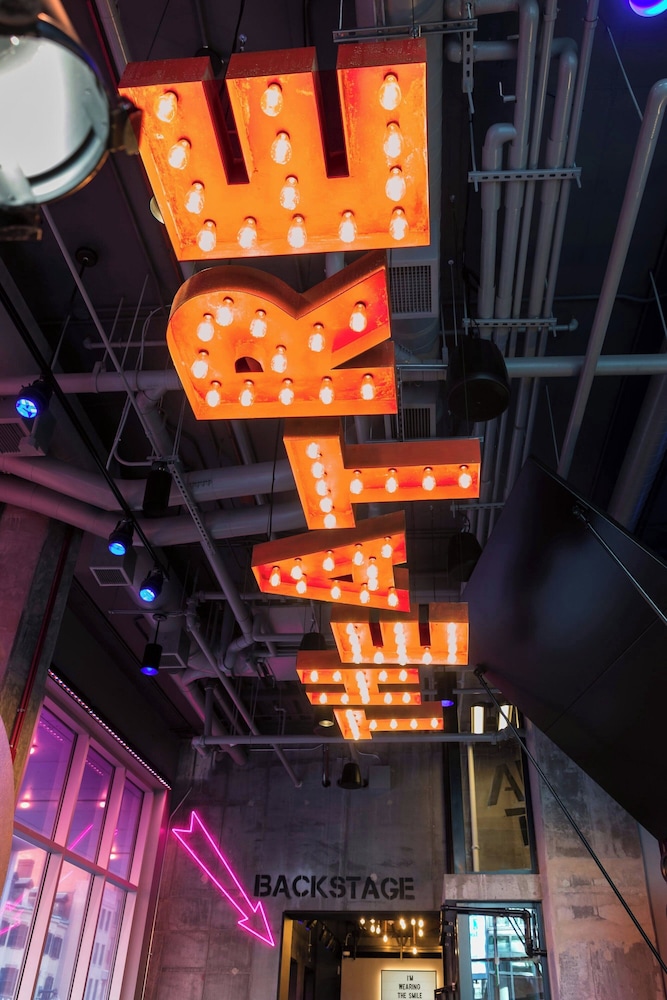 Moxy Boston Downtown - photo 10
