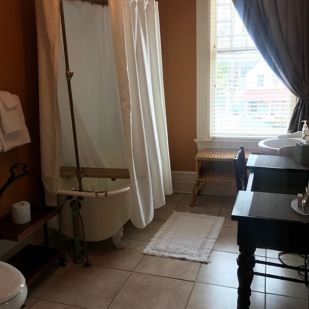 Vandiver Inn - photo 101