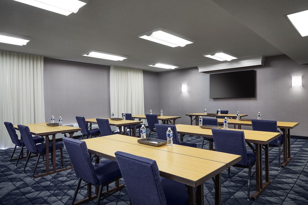 Courtyard by Marriott Kansas City Overland Park Metcalf - photo 29
