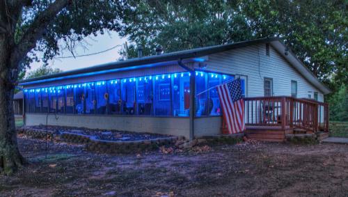 The Perfect Porch Retreat — hotel in Eufaula