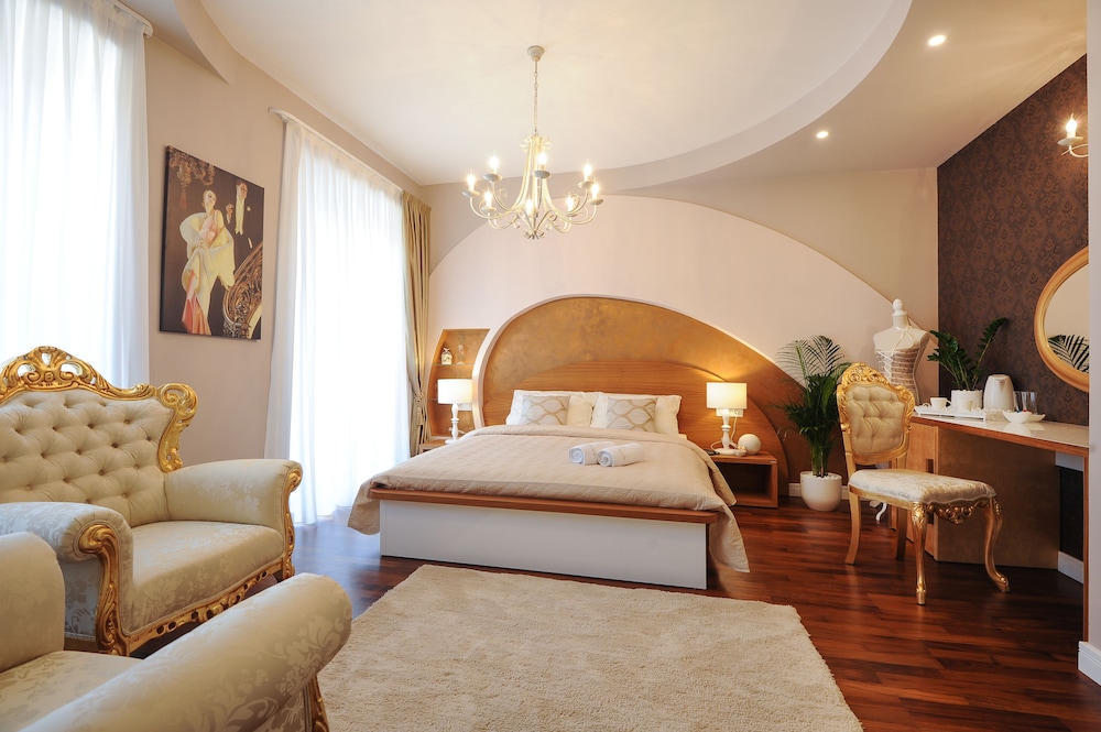 Silver & Gold Luxury Rooms — 4-Star Luxury Hotel in Zadar, Croatia