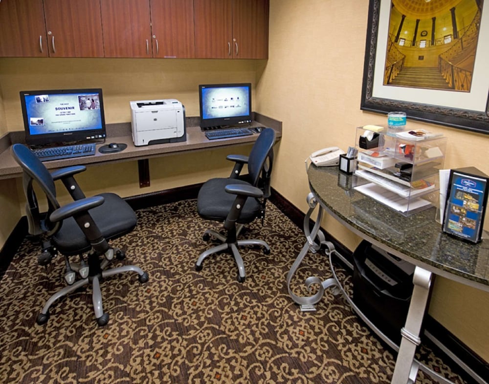 Hampton Inn Schenectady Downtown - photo 41