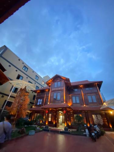 Biệt thự gỗ Mê Linh — hotel near Lien Khuong Airport