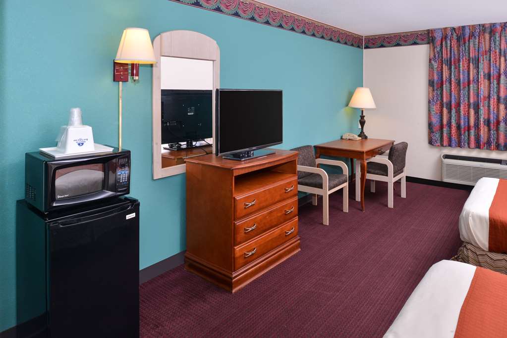 Americas Best Value Inn Wildersville - photo 15