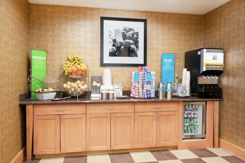 Hampton Inn & Suites Denver South RidgeGate - photo 45