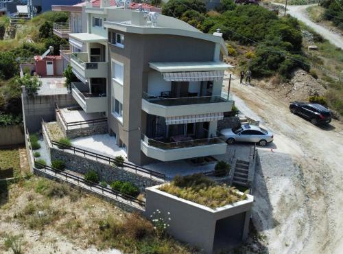 Vagias House — 4-Star Luxury Hotel in Nea Peramos, Greece
