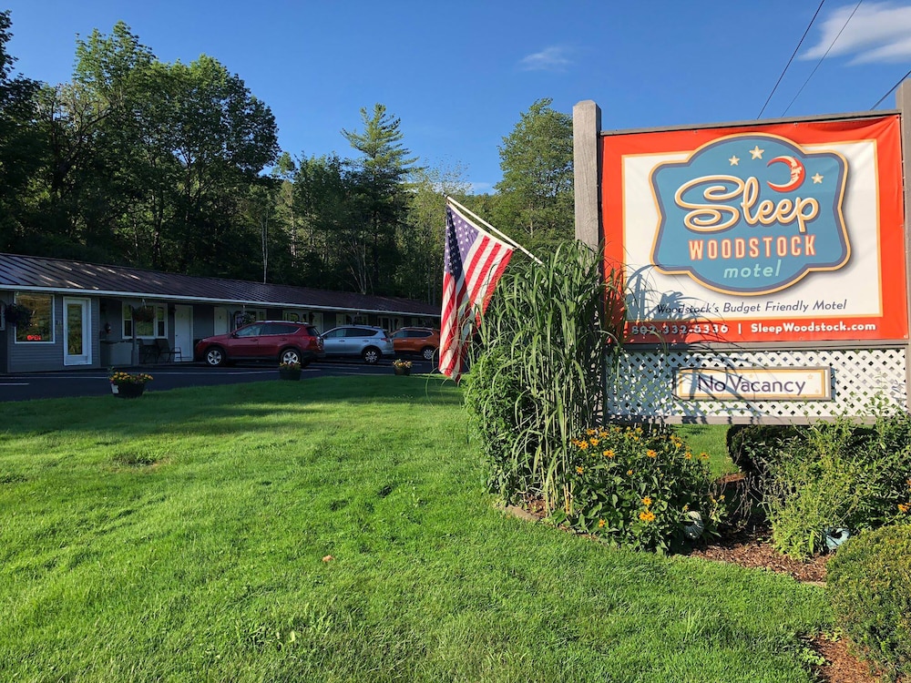Sleep Woodstock Motel - photo 36