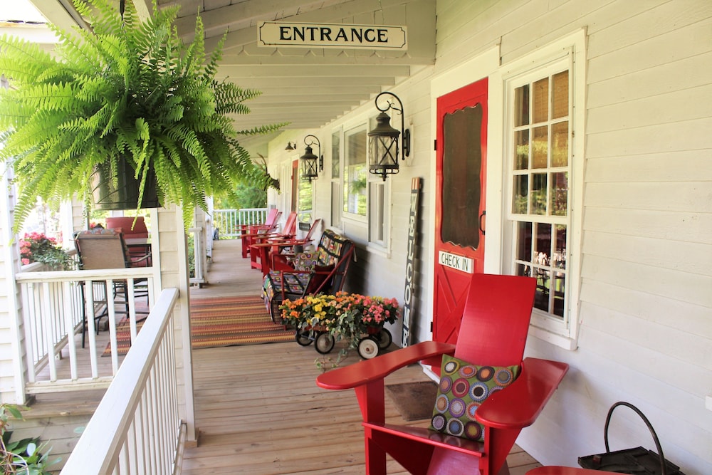 Lake Placid Stagecoach Inn - photo 44