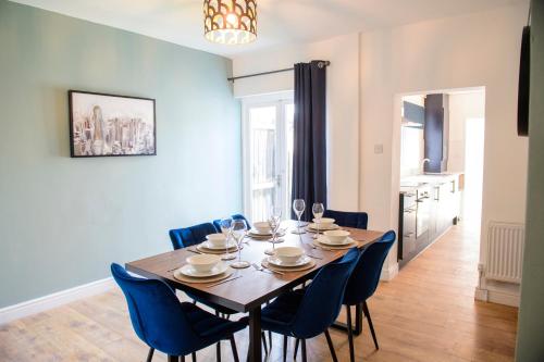Stunning House Sleeps 7 5 Mins walk to Lincoln High Street Parking Wifi — 4-Star Luxury Hotel in Lincoln, United Kingdom