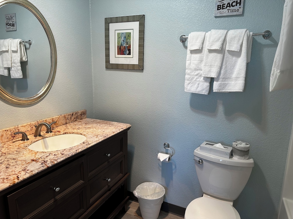 The Coastal Inn and Suites - photo 135