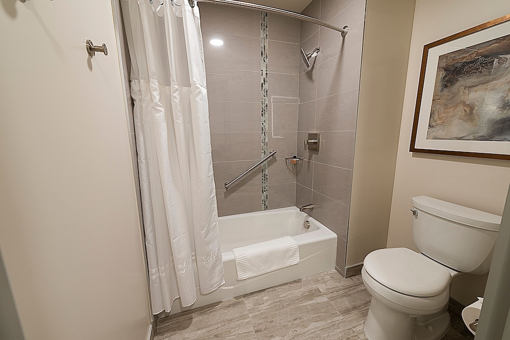 Legacy Resort Hotel & Spa - photo 11