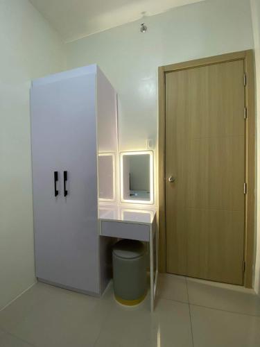 Bright & modern 2 Bedroom condo in Vine Residences Quezon City at the back of SM Novaliches — 4-Star Luxury Hotel in Manila, Philippines