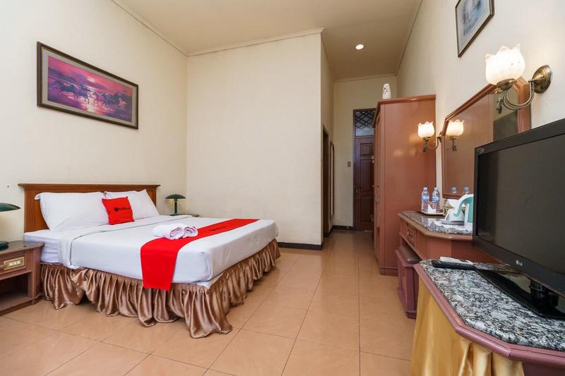 RedDoorz near Transmart Pangkal Pinang in Pangkalpinang, Indonesia